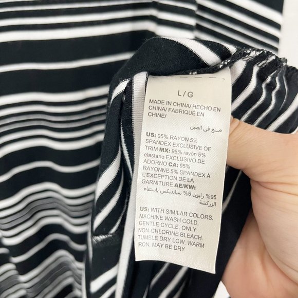 Soma Soft Jersey Swing Dress Black & White Striped Pockets Lounge - Size Large - Picture 5 of 6